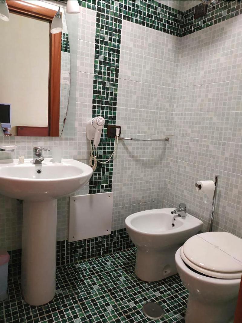 Hotel San Giuseppe - Cityhotel กาตันซาโร ภายนอก รูปภาพ
