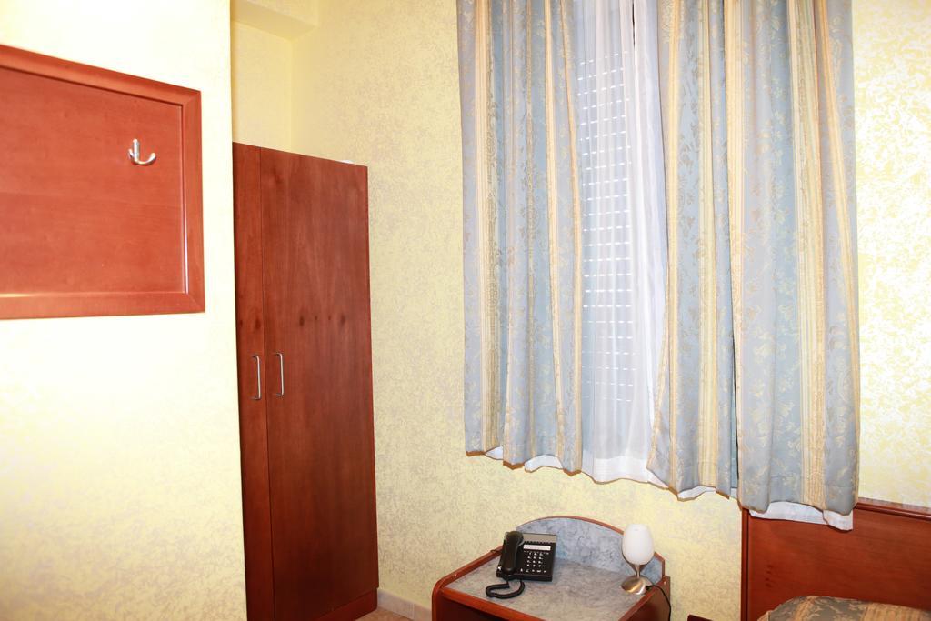 Hotel San Giuseppe - Cityhotel กาตันซาโร ภายนอก รูปภาพ